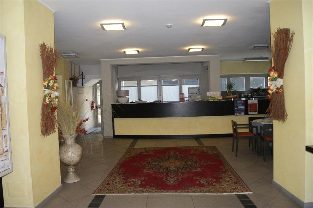 Parini Hotel Bosisio Parini Exterior photo